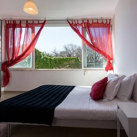 Daire Amazing Views 2bed/2bath In Graca Lisboa